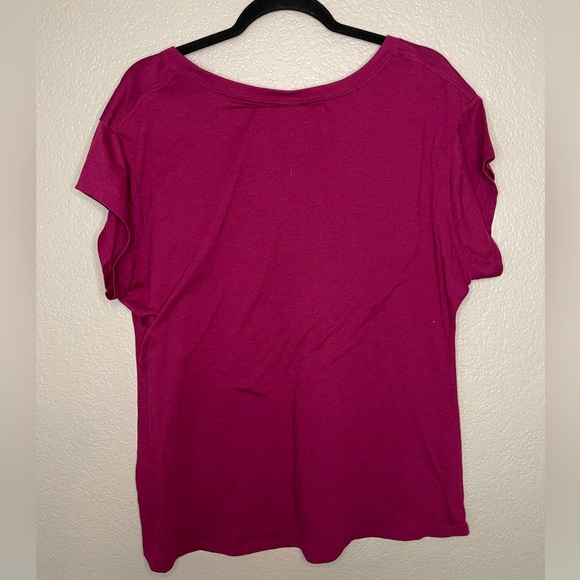 Nike Pocket Tee - Picture 4 of 4